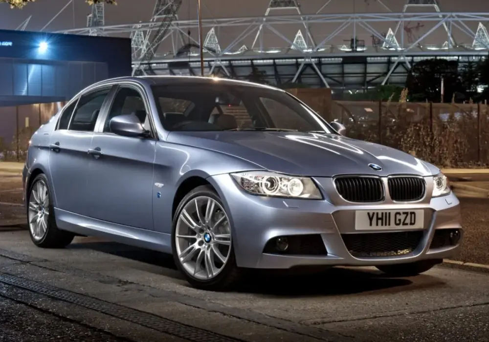 BMW E90 330d - Usterki, koszty, opinie. Czy to auto dla Ciebie?