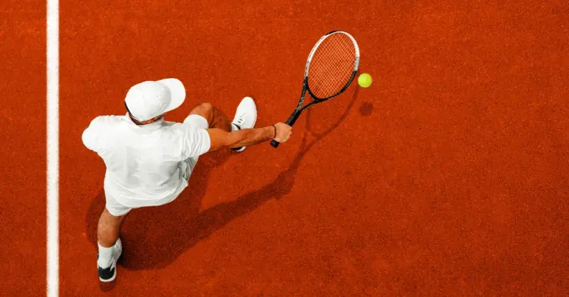 Czy w tenisie można odbić piłkę nogą? Zasady ITF mówią nie!