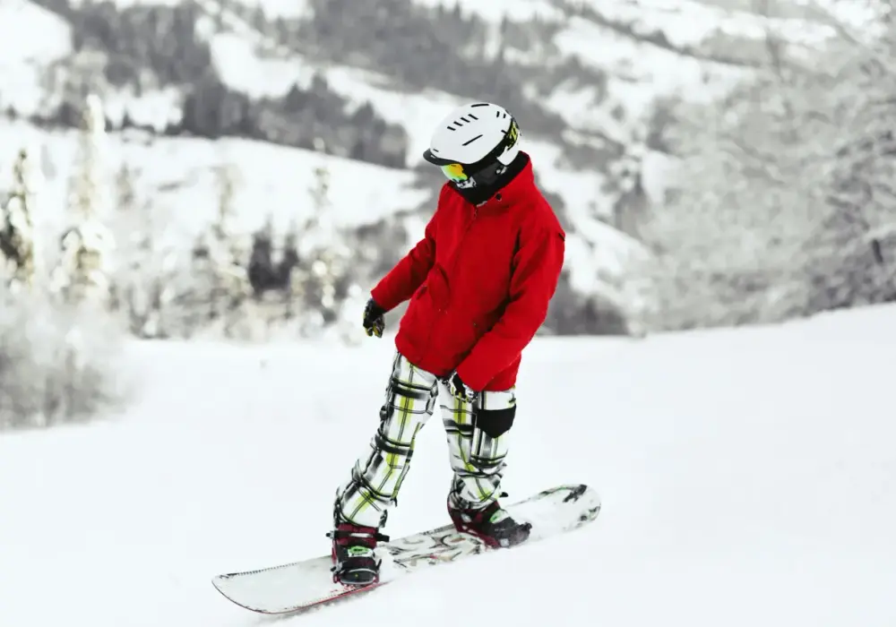Jak nauczyć dziecko jazdy na snowboardzie bez frustracji i kontuzji
