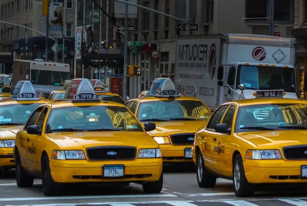 Kiedy 4 taryfa taxi? Sprawdź godziny i zasady w Twoim mieście