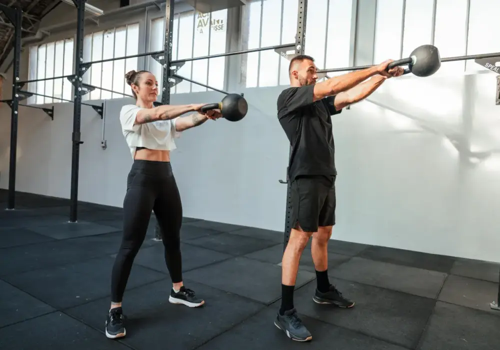 Na czym polega trening crossfit i jak dostosować go do siebie?