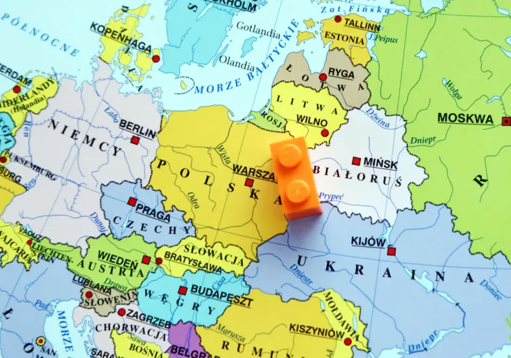 Z kim graniczy Estonia? Łotwa, Rosja, Finlandia i Szwecja
