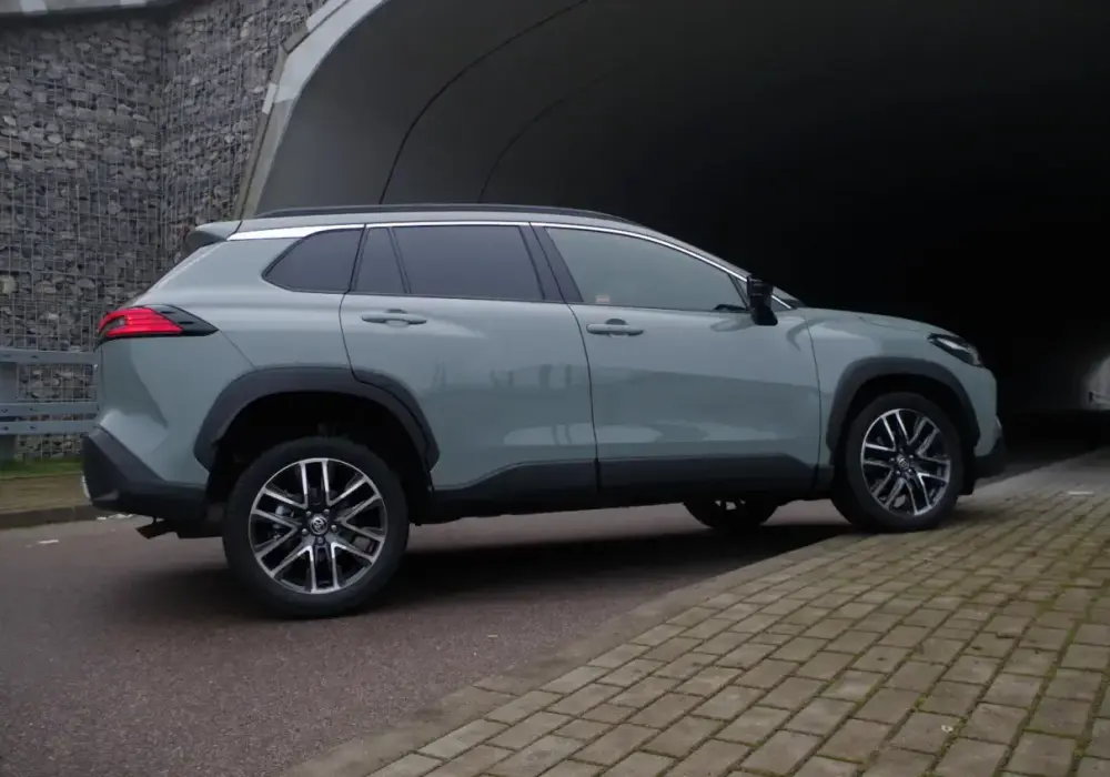 Toyota Corolla Cross - Opinie, spalanie. Czy warto kupić?