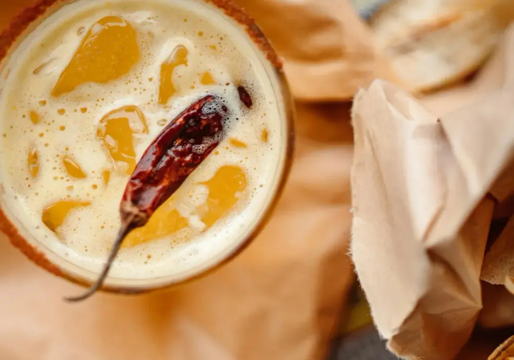 Jak zrobić infuzję tequili z chilli i miodem? Przepis