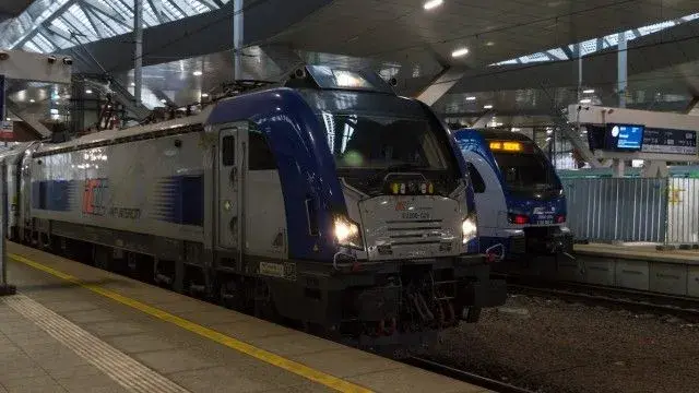 Czy w PKP Intercity jest Wi-Fi? Sprawdź dostępność i łączność