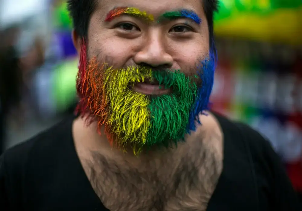 Kto jest gejem w sejmie? Odkryj wpływ homoseksualnych posłów