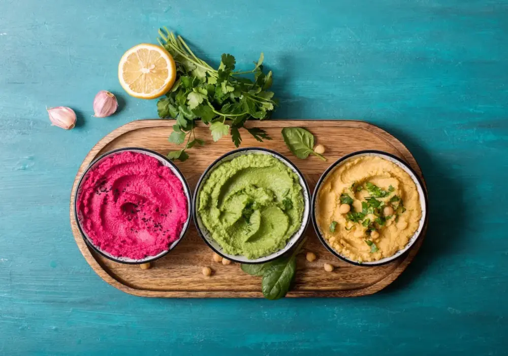 Z czym jeść hummus? Proste triki na pyszne połączenia