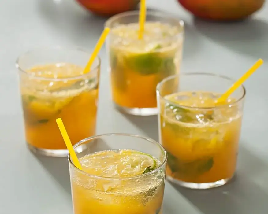 Najlepsze przepisy na drink z mango i rumem, które musisz spróbować