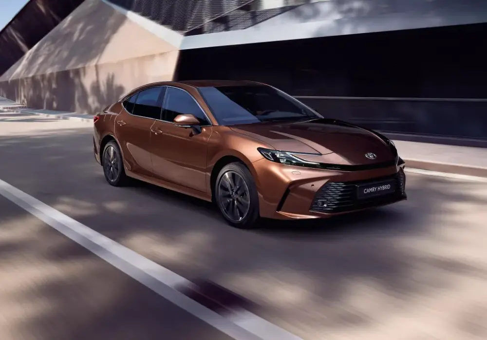Toyota Camry 2.5 Hybrid - Czy to sedan idealny dla Ciebie?