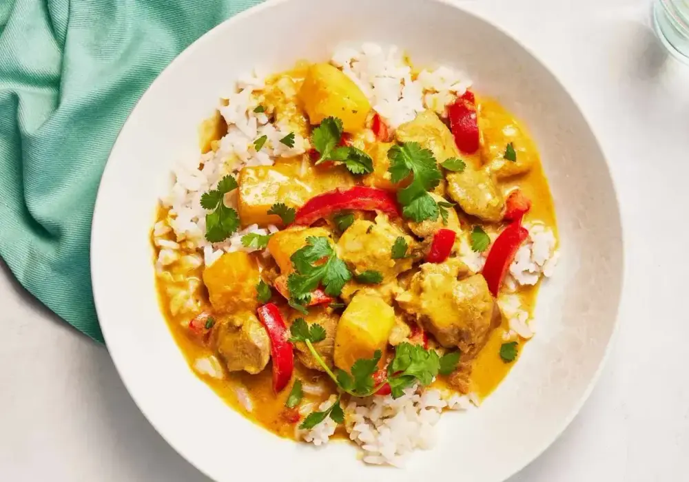 Kurczak curry z ryżem - Przepis na idealny balans smaku