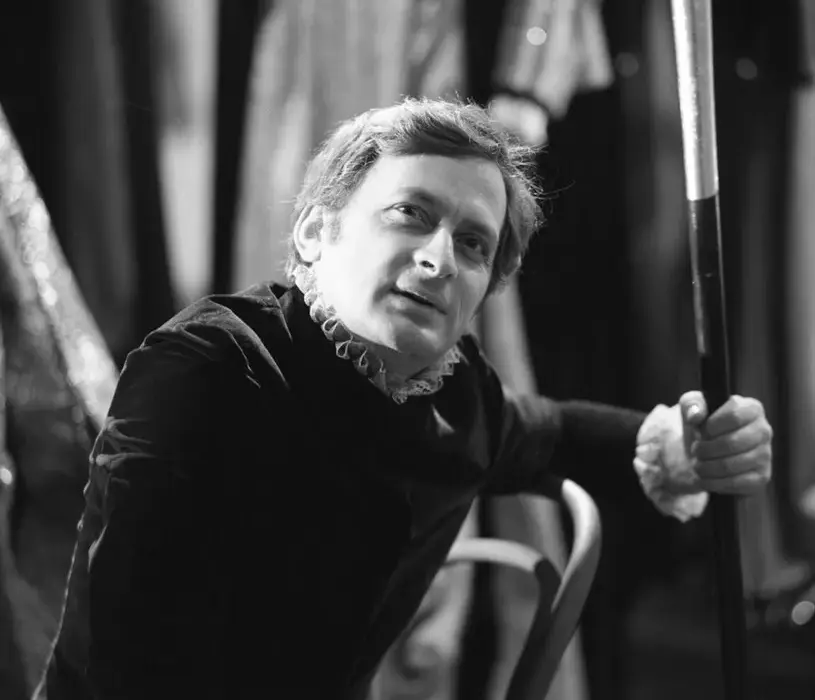 Antoni aktor: Fascynująca biografia i niezapomniane role w filmach