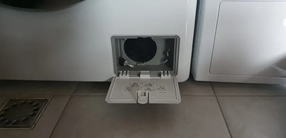 Gdzie dokładnie znajduje się filtr w pralce Electrolux ładowanej od góry: Poradnik