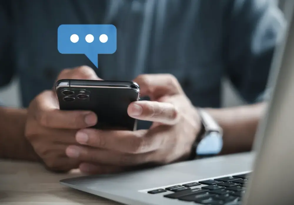 Technologia mobilna a platformy rozrywkowe online: jak SMS zmienia sposób płatności