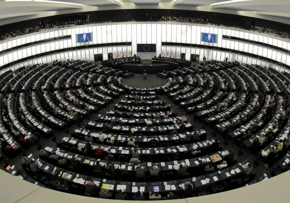 Parlament Europejski - Jak działa i co oznacza dla Polski?