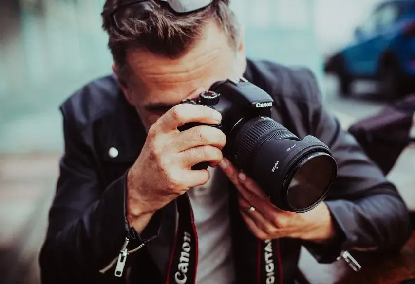 Ile zarabia fotograf sportowy? Poznaj zaskakujące fakty o wynagrodzeniach