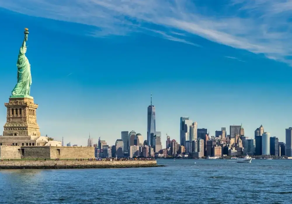 Ile trwa lot do USA? Sprawdź czas podróży i zaplanuj!
