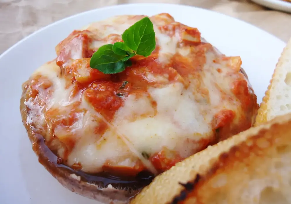 Pieczarki z grilla z mozzarellą - Jak zrobić króla grilla?