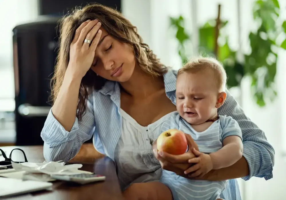 Mommy issues - jak relacja z matką kształtuje dorosłe życie?