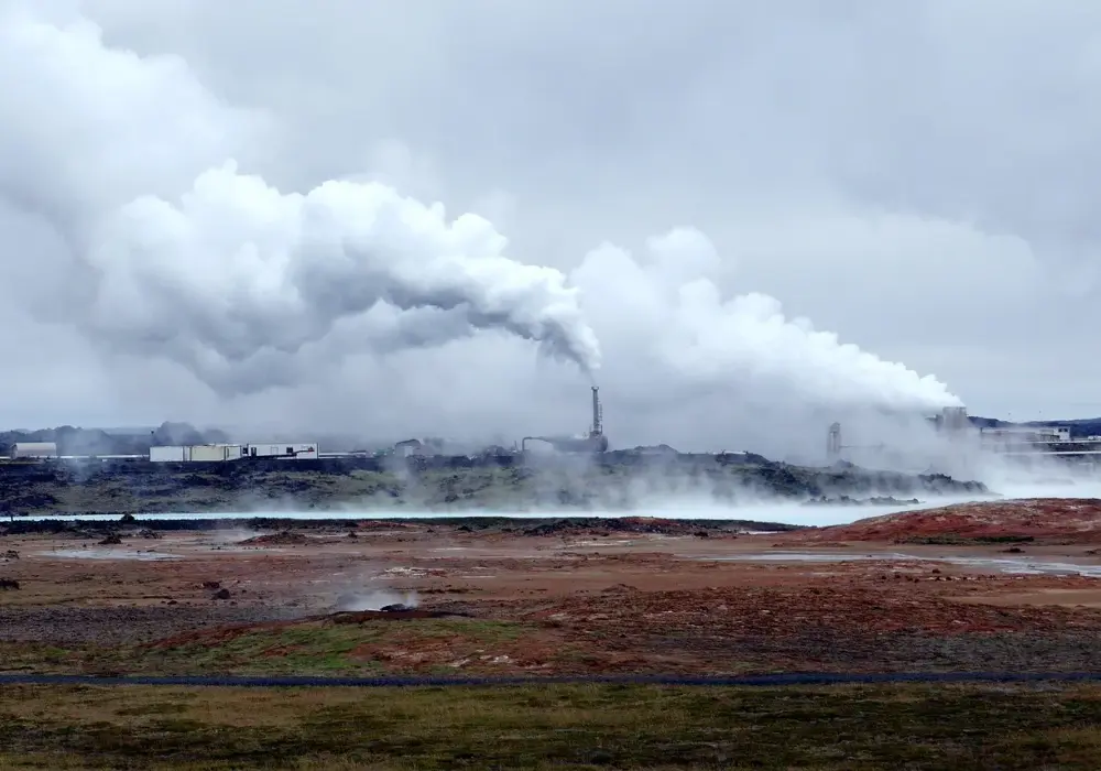 Jak działa elektrownia geotermalna i jakie ma zalety dla środowiska