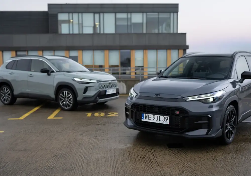 Toyota Corolla Cross 2026 - Ceny, wersje i czy warto ją kupić?
