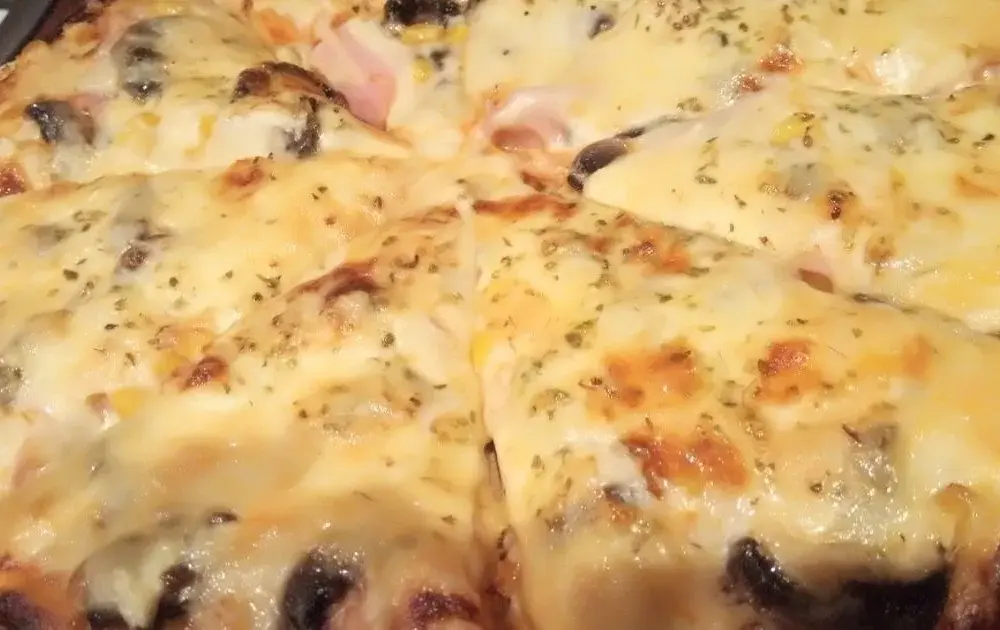 Jak zrobić pizzę w mikrofali w 5 minut - prosty przepis krok po kroku