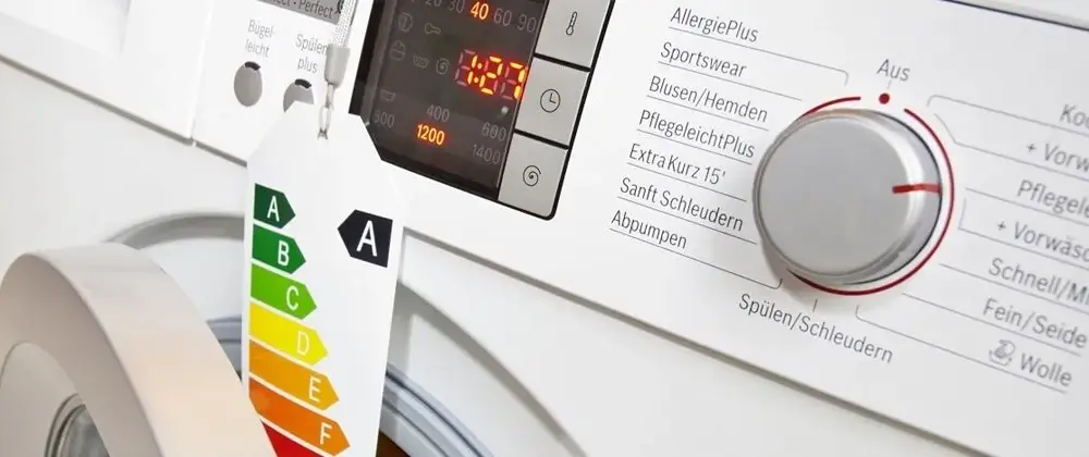 Ile kWh zużywa pralka? Sprawdź, jak obniżyć rachunki za prąd
