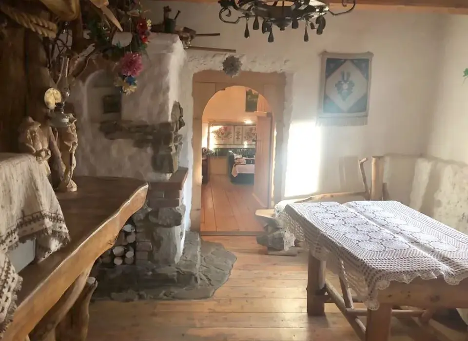 Bacówka u Harnasia w Marcówce – idealne miejsce na relaks i przygody