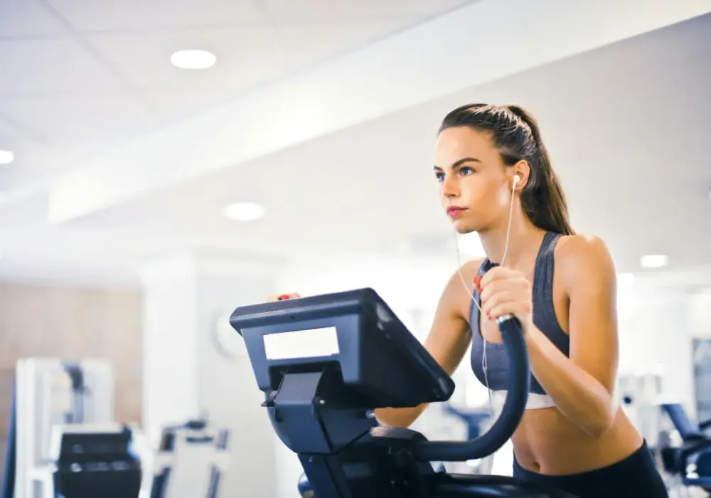Jak skutecznie połączyć trening cardio i siłowy dla lepszych wyników