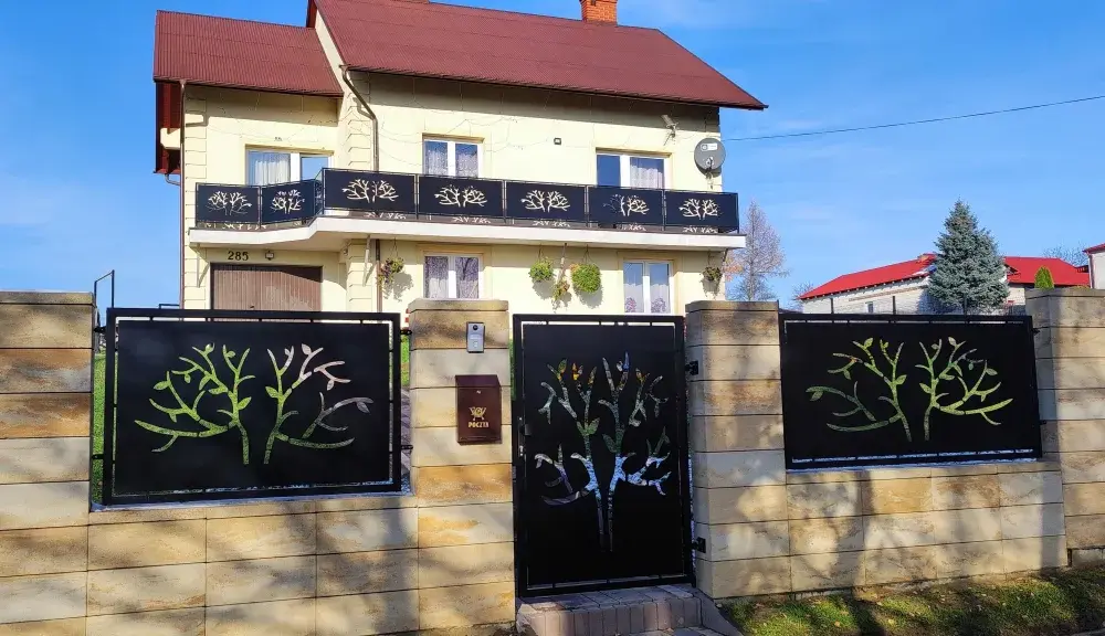 Ogrodzenia z blachy wycinanej laserowo: nowoczesne i trwałe rozwiązanie