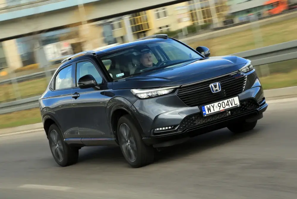 Honda HR-V e:HEV - praktyczny crossover do miasta i na trasę