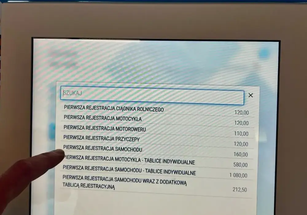 Przerejestrowanie samochodu - ile kosztuje i od czego zależy?
