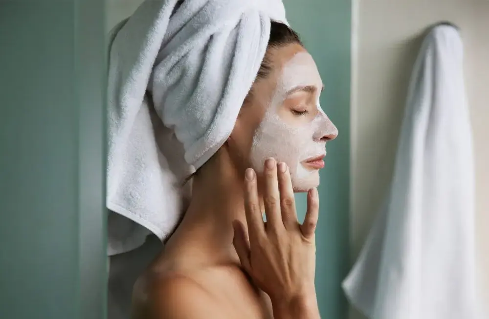 Peeling gommage co to - skuteczny sposób na piękną skórę