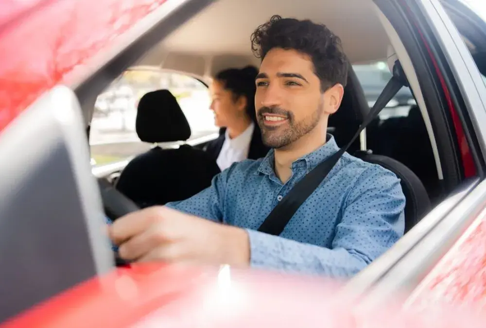 Ile naprawdę można zarobić jako kierowca Uber? Opinie z forum