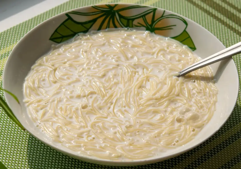 Zupa mleczna z makaronem - Jak zrobić idealną?