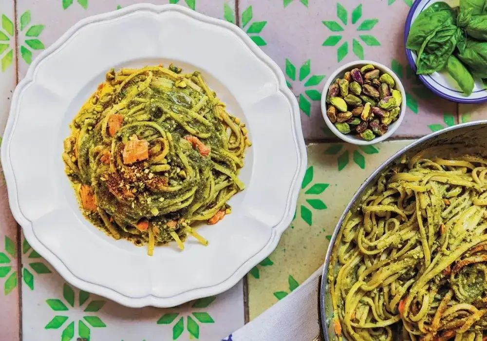 Makaron z pesto - Jak zrobić idealny, kremowy sos w 15 minut?