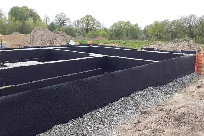 Izolacja płyty fundamentowej: jak wykonać krok po kroku