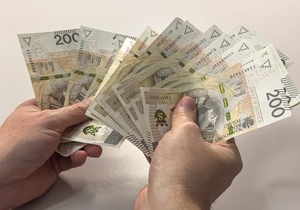Jak się pisze dużo i dlaczego tak wielu Polaków robi w tym błędy?