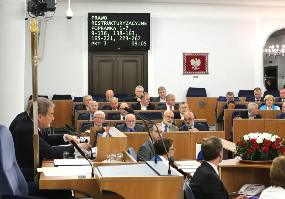 Sejm odrzucił poprawki senatu: jaką większością podjęto decyzję?
