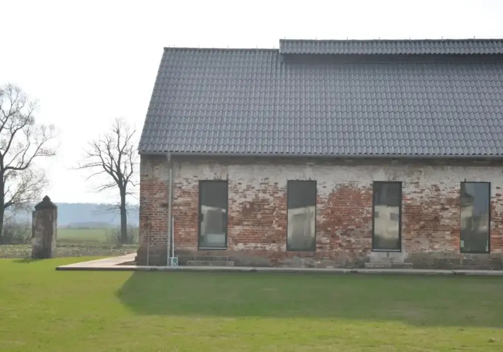Adaptacja obory na dom - Czy to się opłaca? Sprawdź!