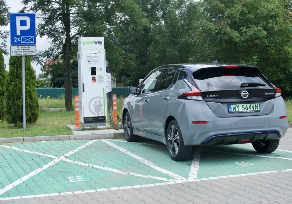 Jak ładować nissan leaf: uniknij problemów z ładowaniem i oszczędzaj czas