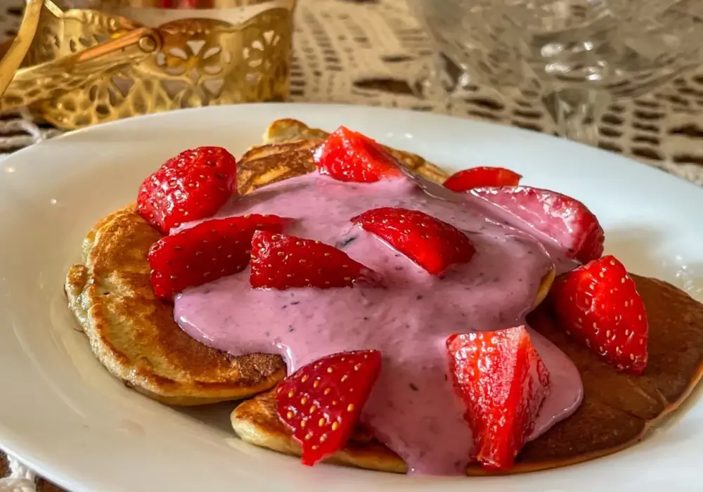 Szybkie placuszki na śniadanie - przepis na puszyste w 10 min