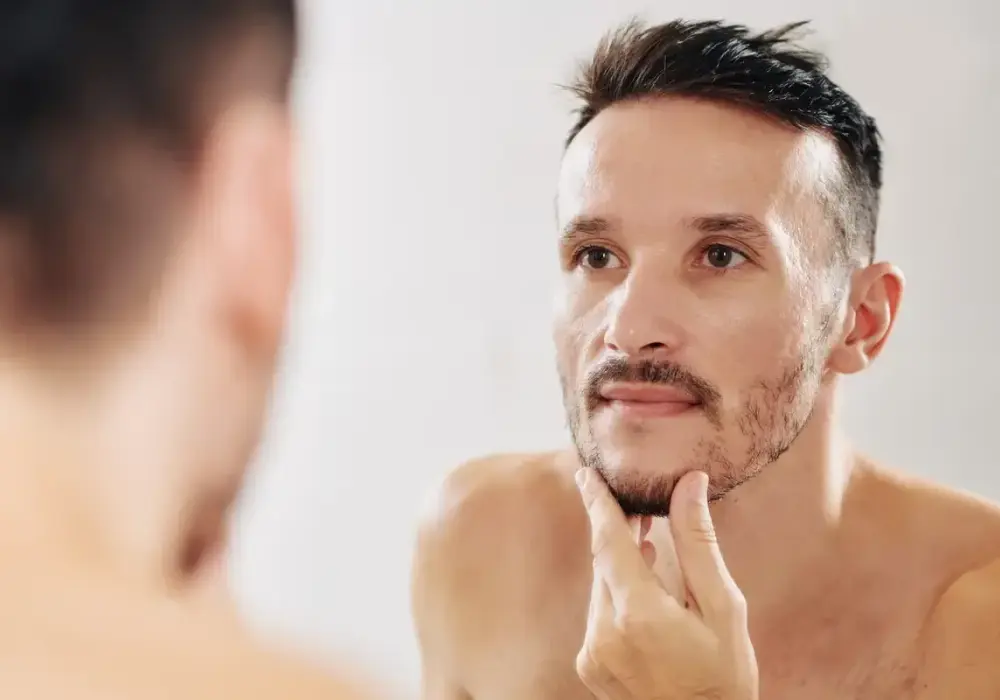 Jak zagęścić zarost i uzyskać gęstszą brodę w prosty sposób
