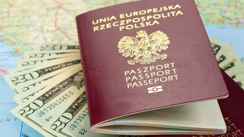 Ile kosztuje wyrobienie paszportu? Ceny, ulgi i czas oczekiwania