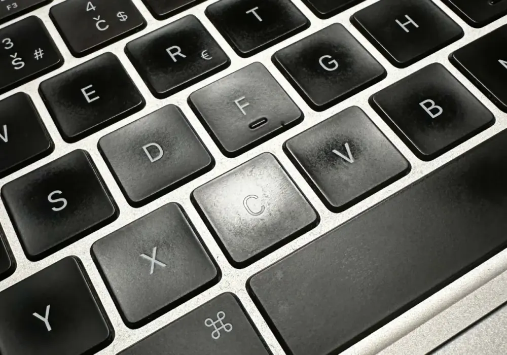 Jak wpisać znak euro (€) na klawiaturze? Windows, Mac, laptop