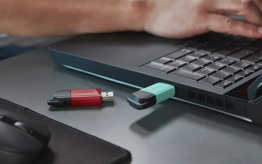 Ile waży Windows 10 na pendrive? Sprawdź, ile miejsca zajmuje i jak to optymalizować