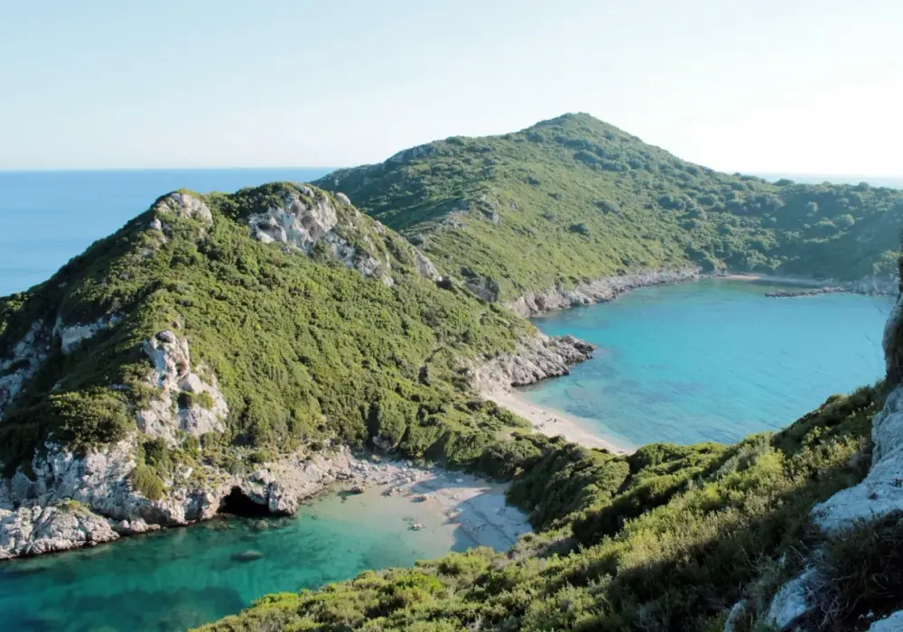 Porto Timoni Korfu: Mapa i Szczegółowy Plan Dojścia do Plaży
