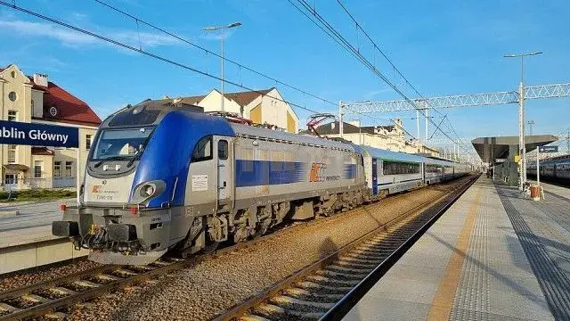 Jak łatwo połączyć się z Intercity WiFi w pociągu PKP Intercity