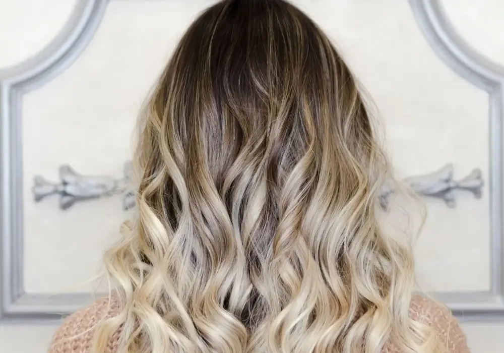 Ombre blond - komu pasuje i jak dbać o efekt?