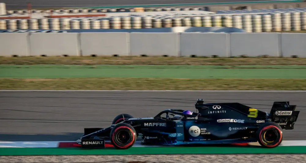 Innowacje w systemie ochrony kierowców w F1