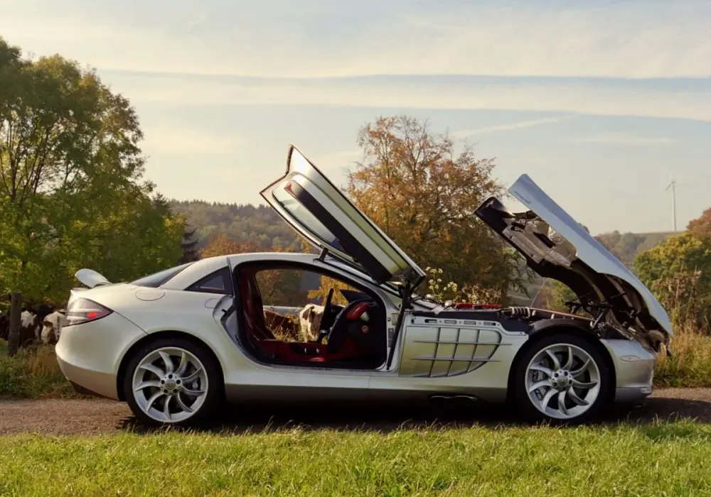 Mercedes SLR McLaren - Dlaczego wciąż zachwyca?